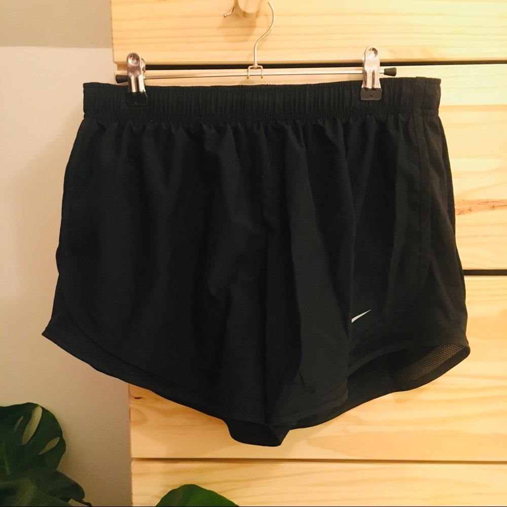 Black Nike Running Shorts Size L